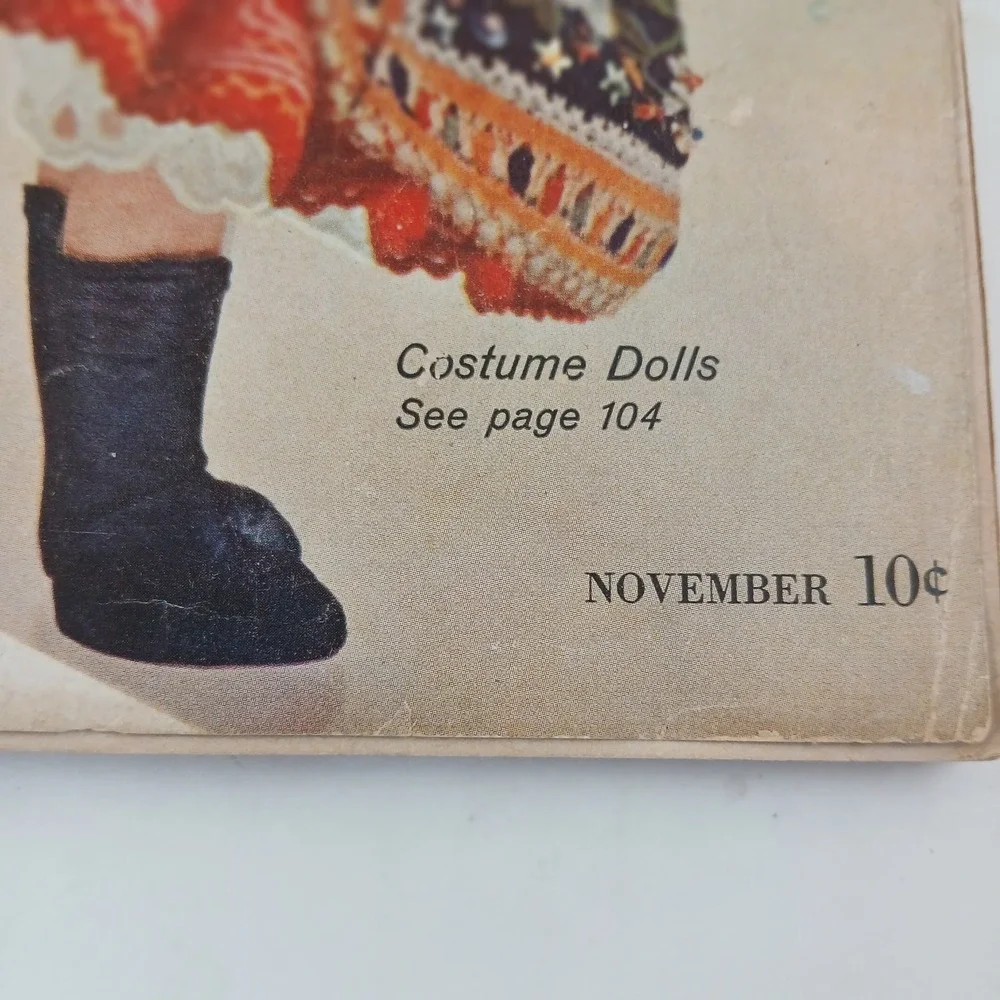 WOMAN'S DAY Vintage Magazine November 1957 Cheesecake Recipes Costume Dolls READ